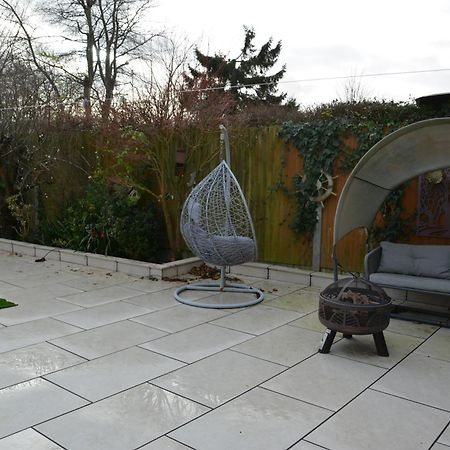 Cozy, Modern, Spacious 4 Bedroom House In London Romford Zewnętrze zdjęcie