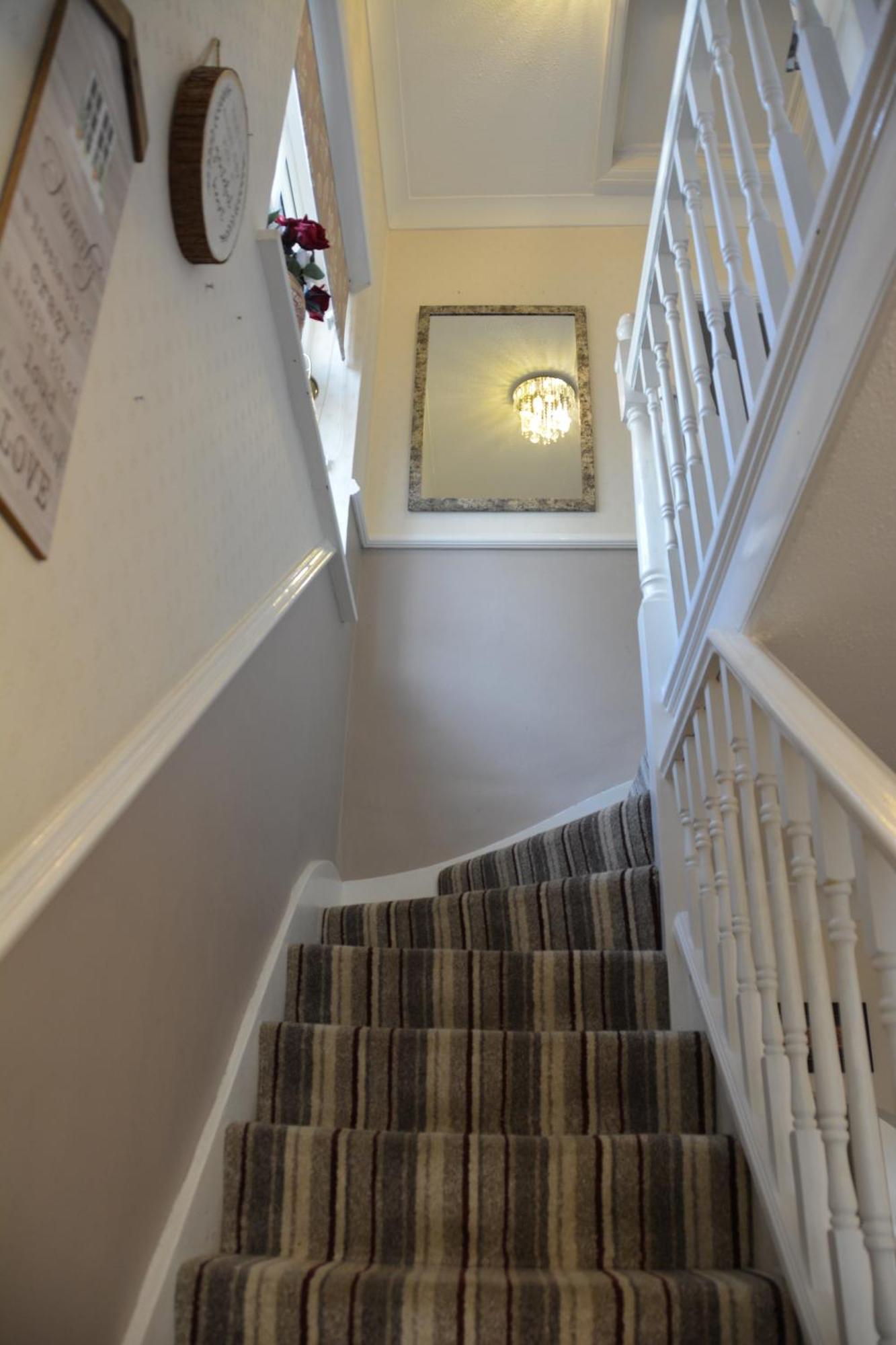 Cozy, Modern, Spacious 4 Bedroom House In London Romford Zewnętrze zdjęcie