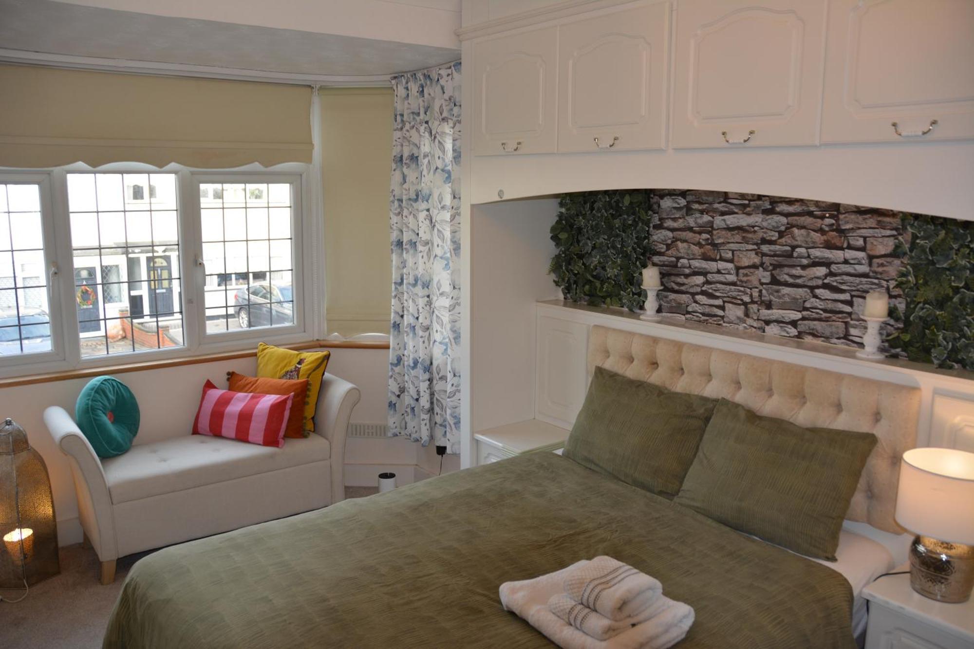 Cozy, Modern, Spacious 4 Bedroom House In London Romford Zewnętrze zdjęcie